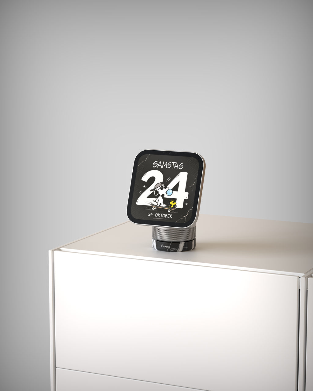 Apple HomeView auf der Marble Base · Nero Marquina auf einem weißen Sideboard