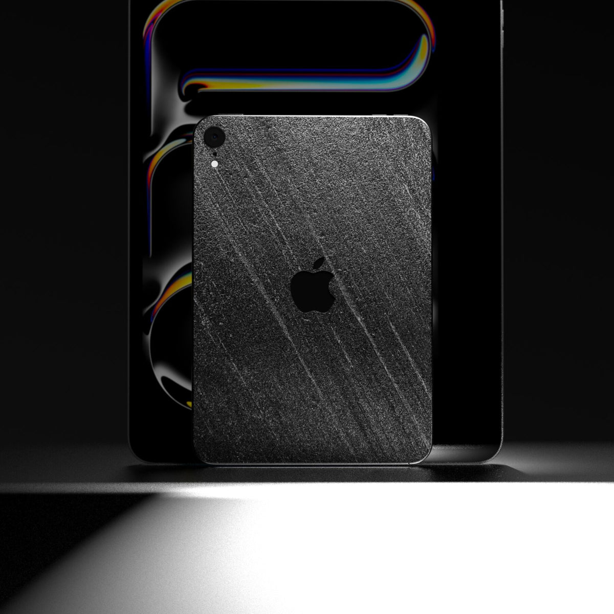 iPad Skin aus Black Rock Schiefer, auf zwei Geräten nebeneinander
