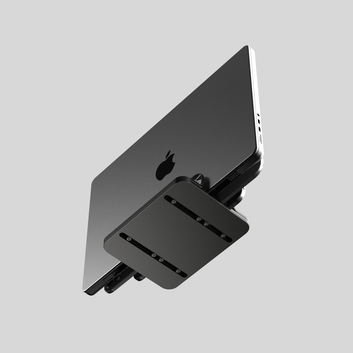 Marble Fusion Stand aus Nero Marquina Marmor für MacBook und iPad, mit eingesetztem MacBook