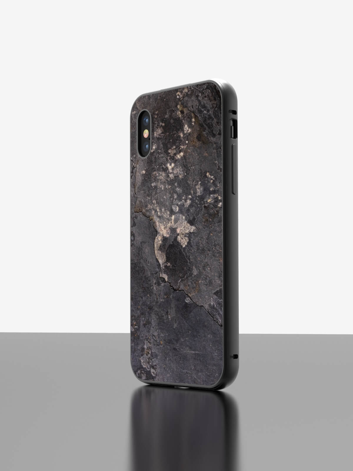 The iPhone Slate Case Transocean The iPhone Slate Case Transocean