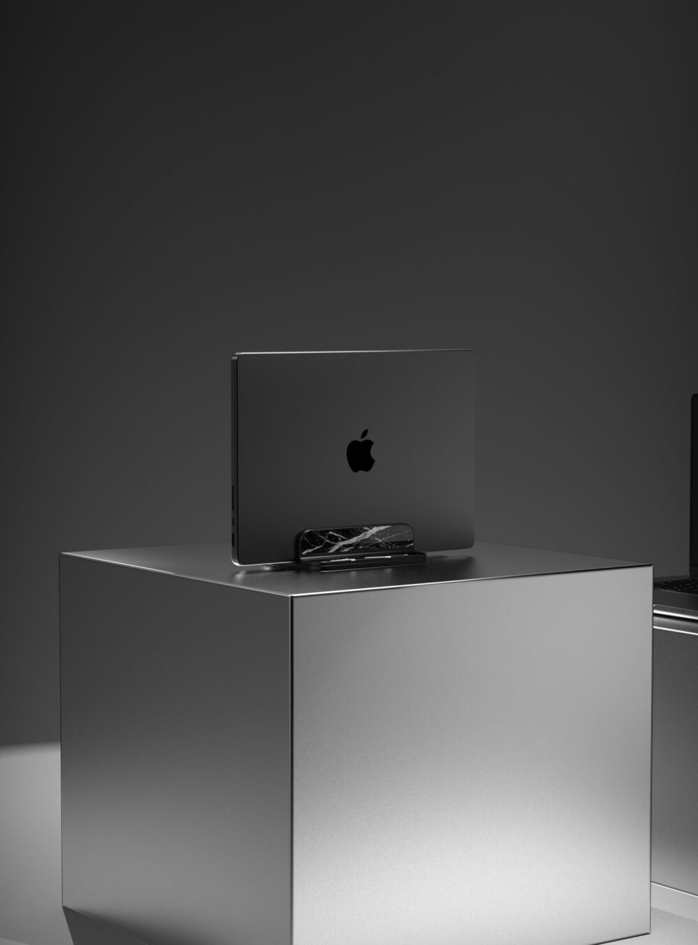 适用于 MacBook、iPad 及更多产品的 Nero Marquina 大理石 Fusion 支架